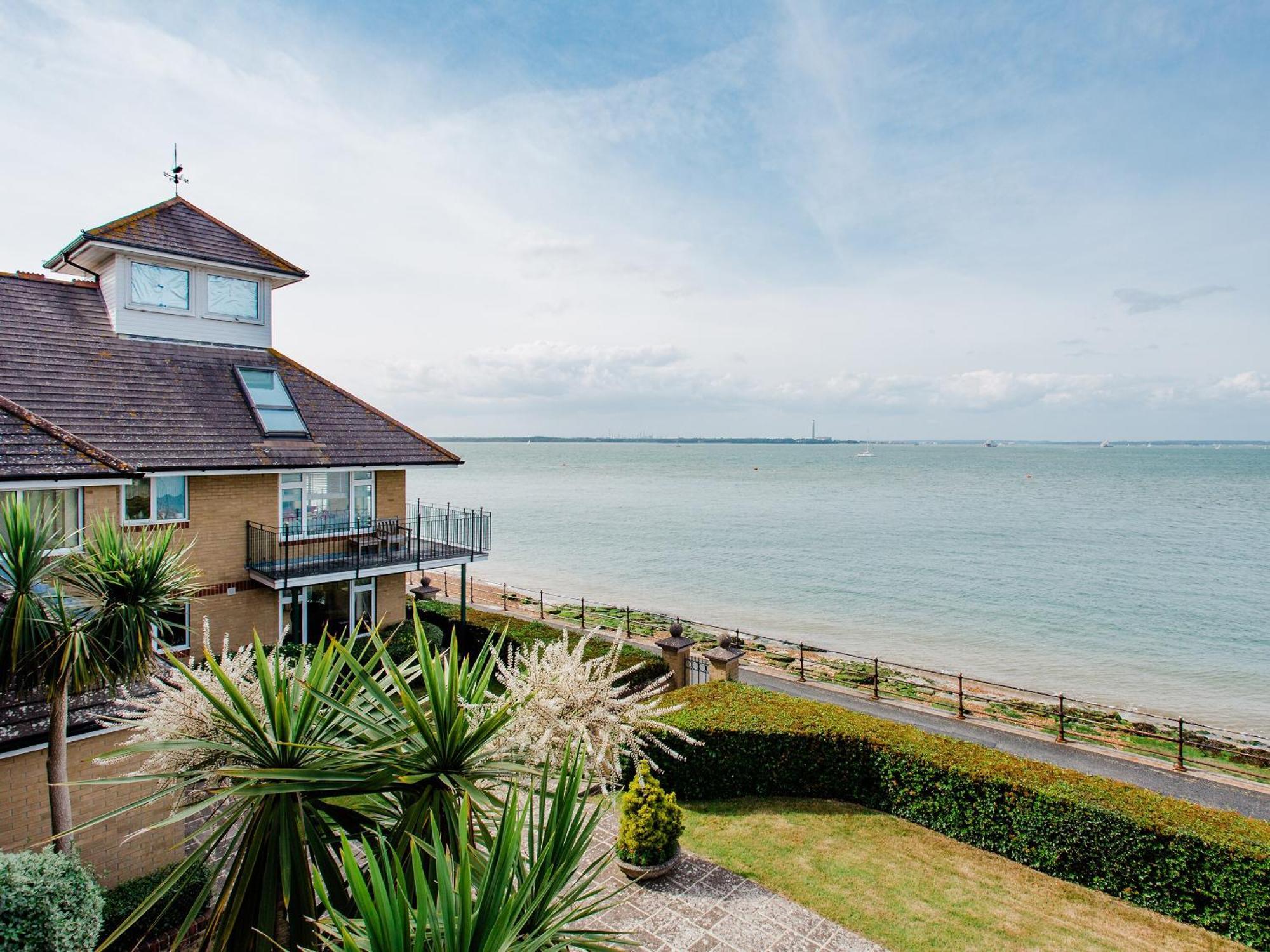 Solent View Apartment Cowes  Exterior photo